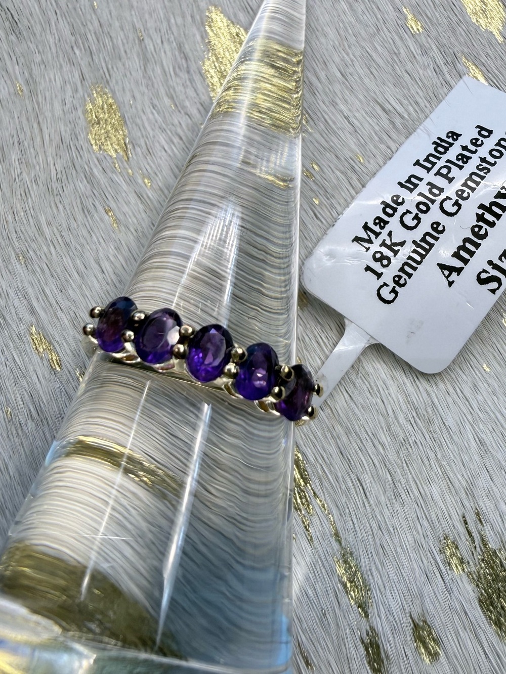 18K Gold Amethyst Band Ring - (Size 7)